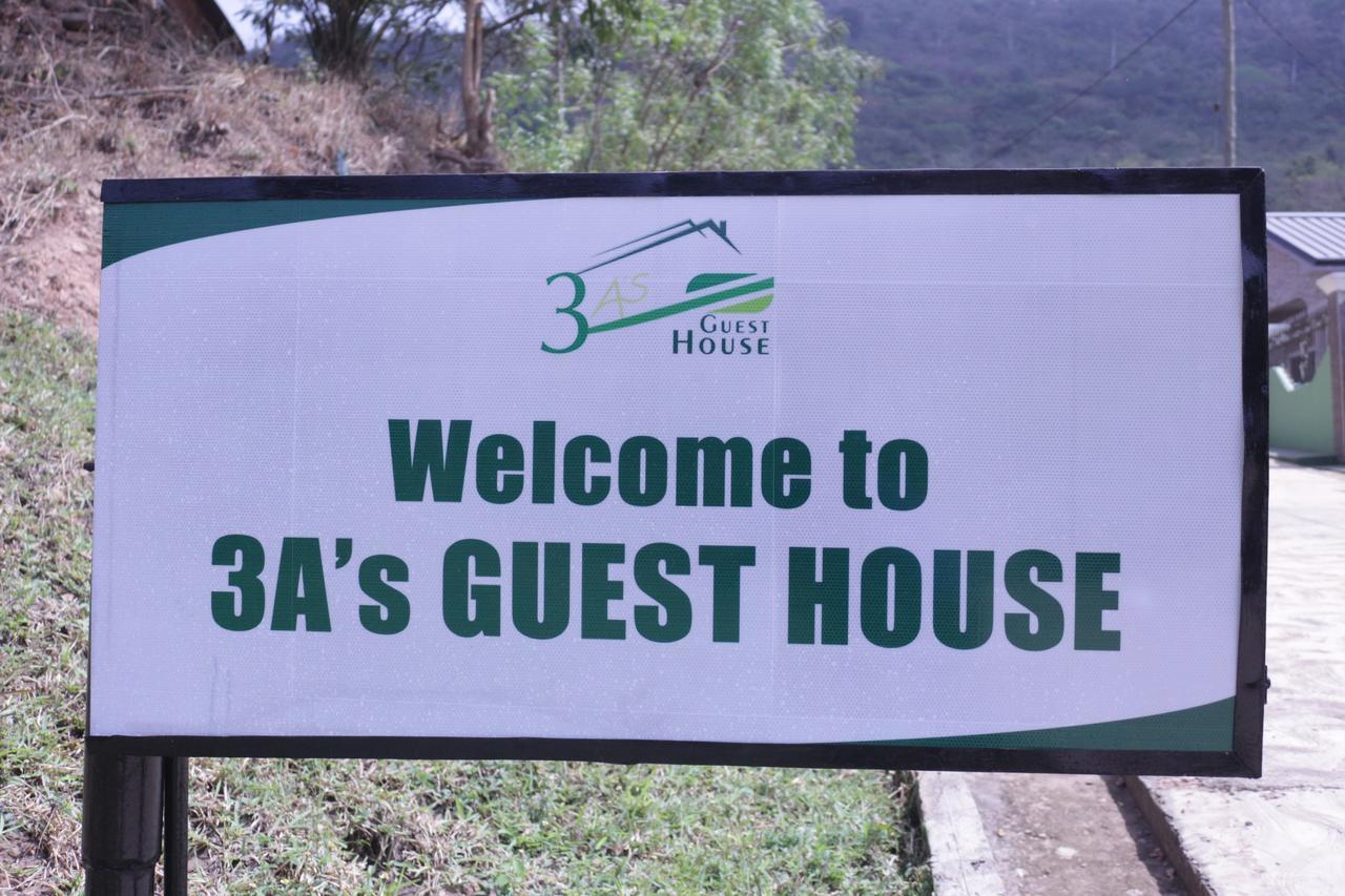 3A'S Guest House Akosombo Esterno foto