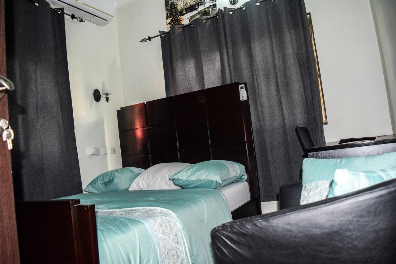 3A'S Guest House Akosombo Esterno foto