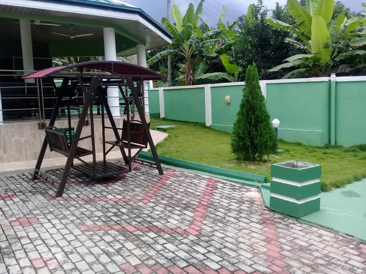 3A'S Guest House Akosombo Esterno foto