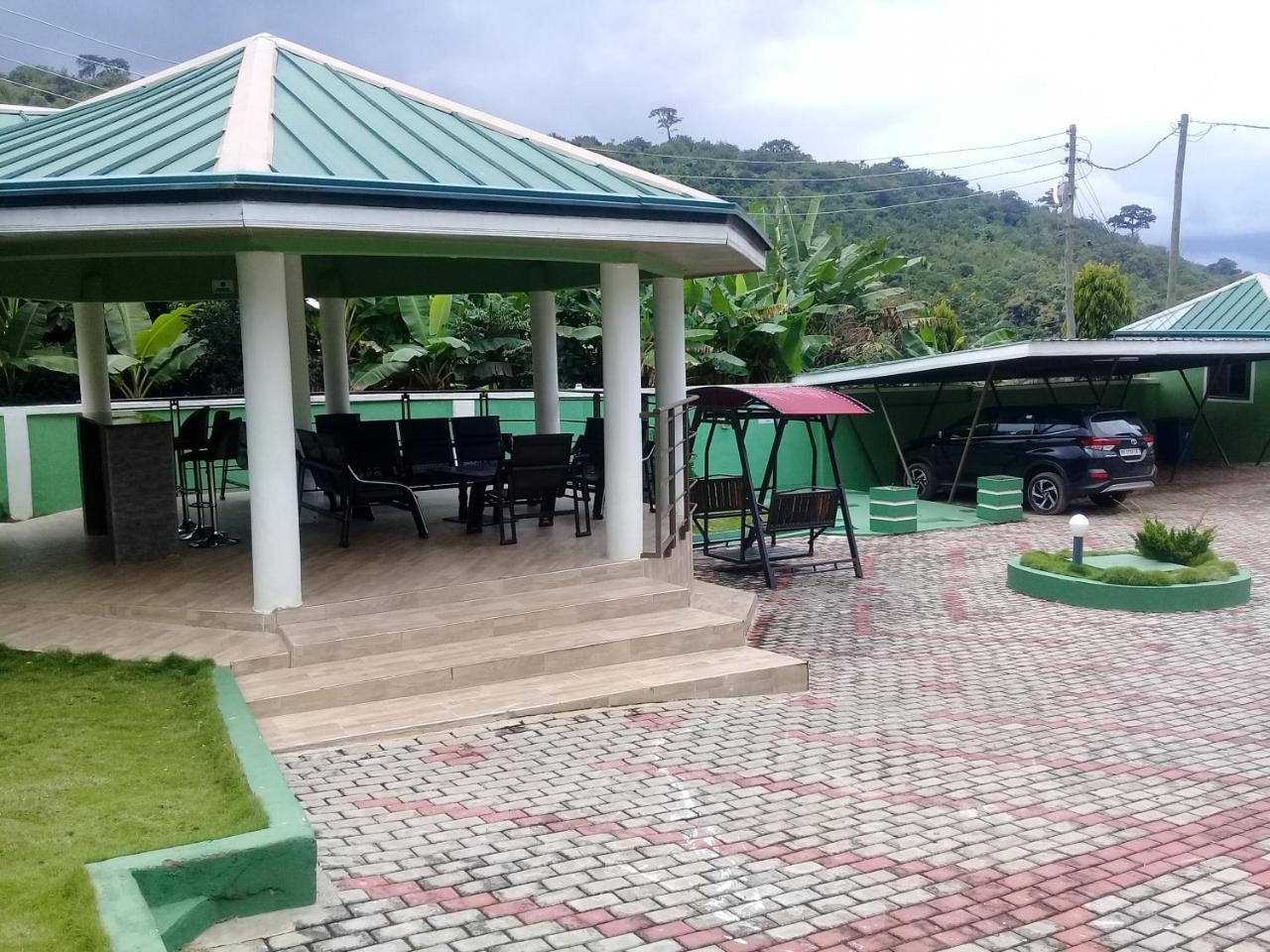 3A'S Guest House Akosombo Esterno foto