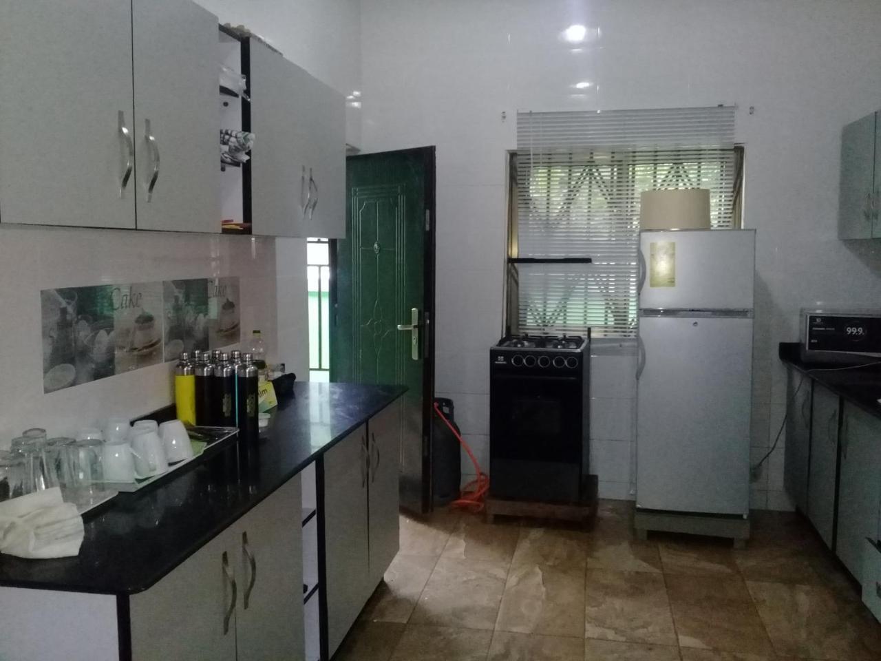 3A'S Guest House Akosombo Esterno foto