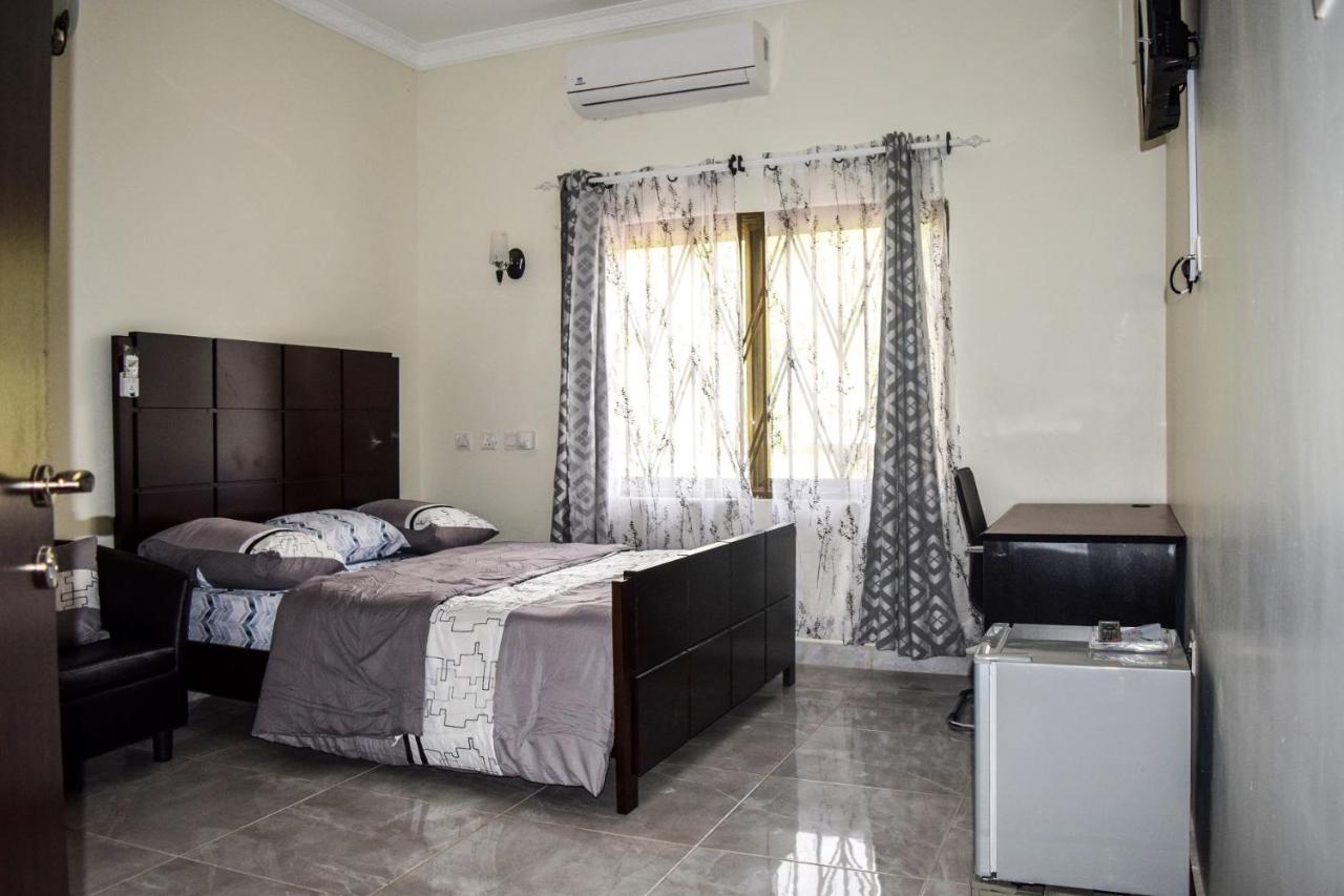 3A'S Guest House Akosombo Esterno foto