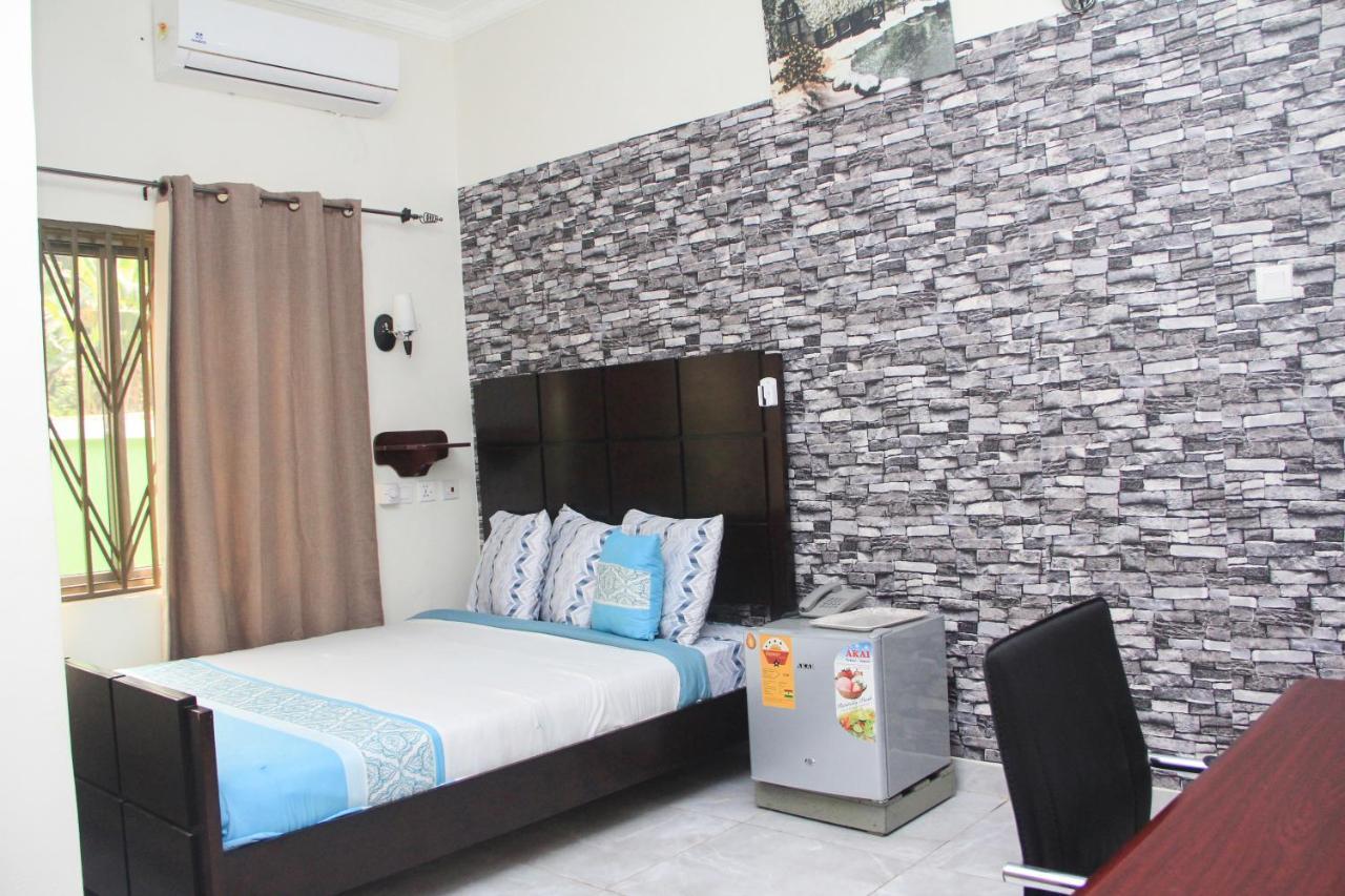 3A'S Guest House Akosombo Esterno foto