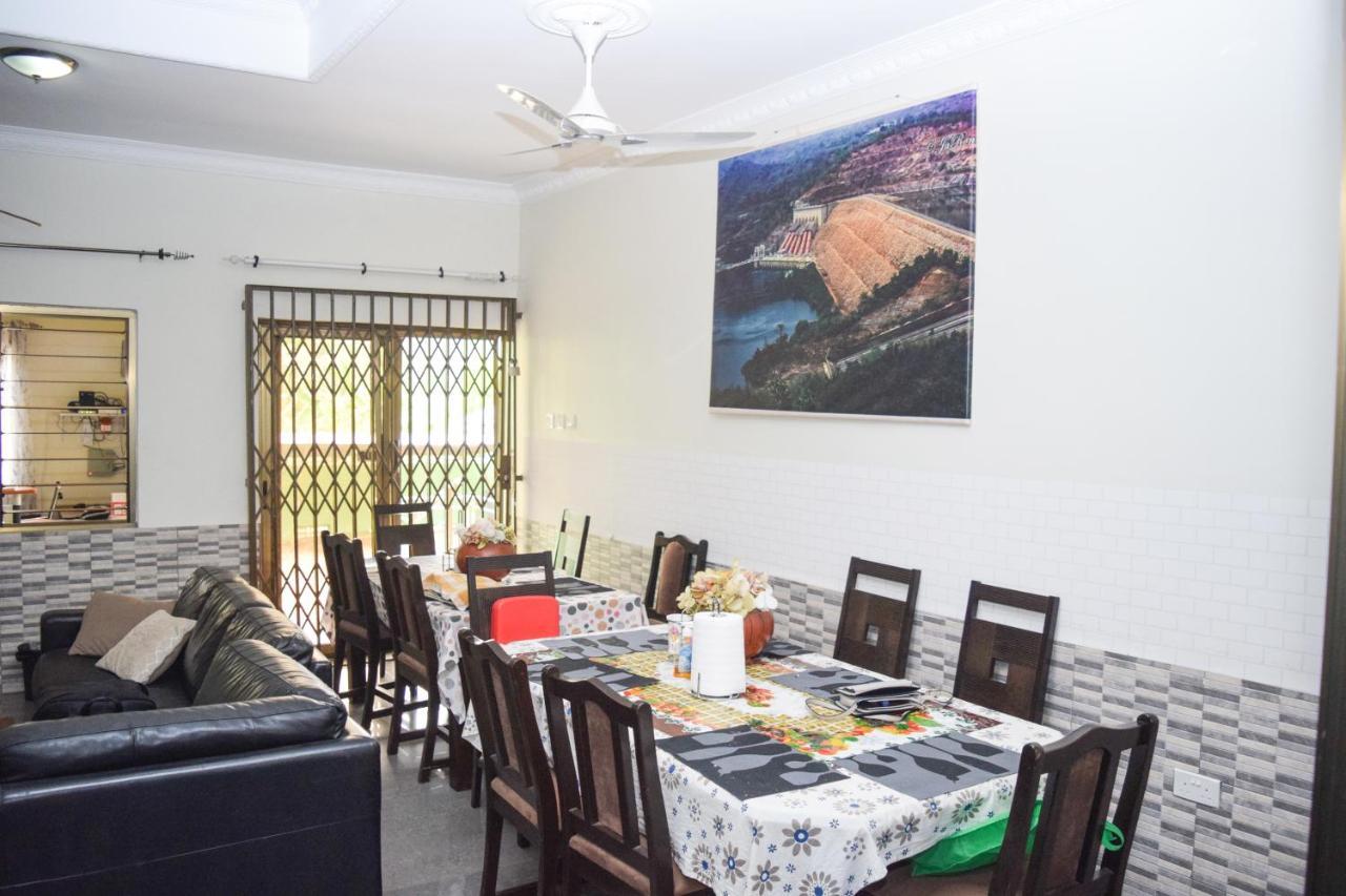 3A'S Guest House Akosombo Esterno foto