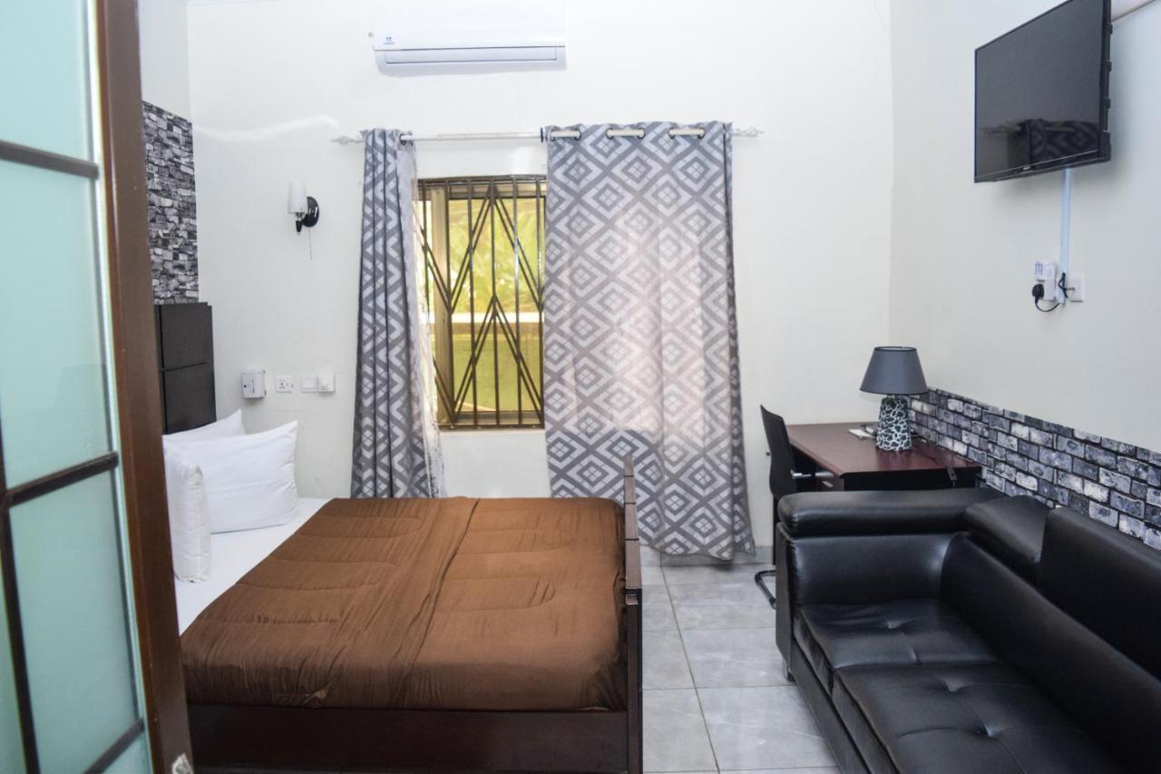 3A'S Guest House Akosombo Esterno foto